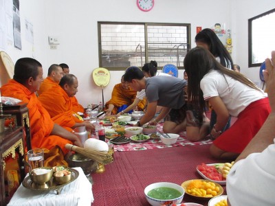 กิจกรรมทำบุญประจำปี 2558 กิจกรรมทำบุญประจำปี 2558
